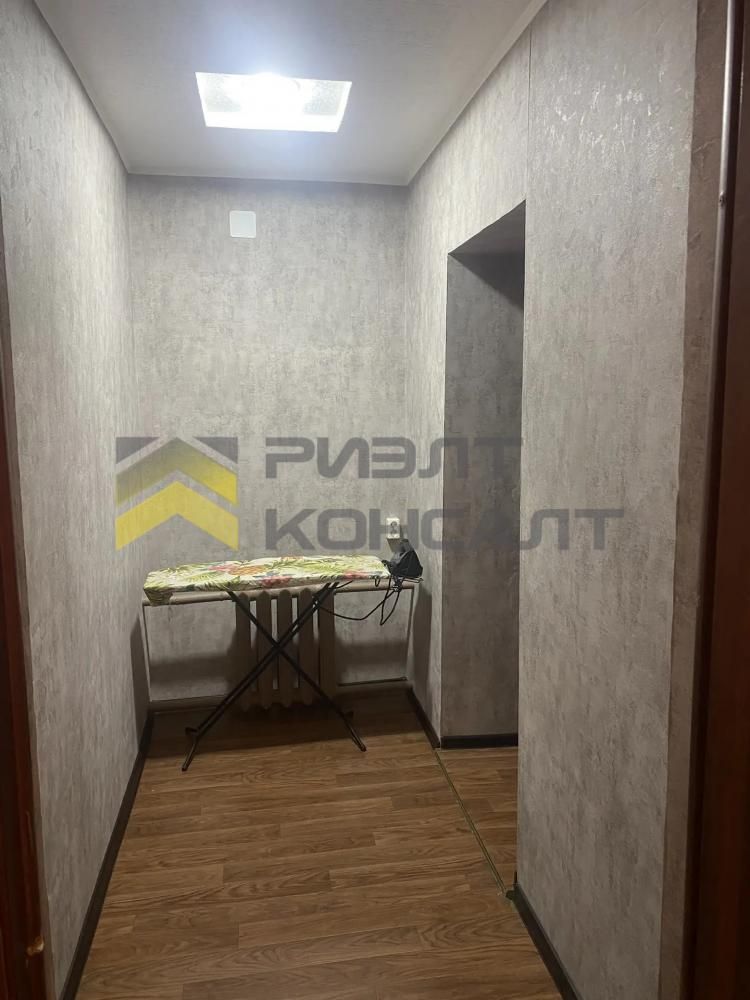 Дом, 230.50м², 5.20 соток, 2 этажа, 4 комн., стены: Кирпич миниатюра 23