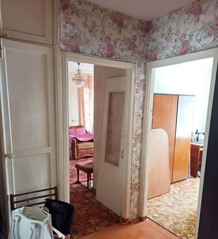 4-комн. квартира, Вторичка, 61.20м², 5/5 этаж миниатюра 2