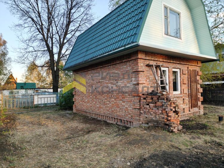 Дача, 48м², 6 соток, 2 этажа, 2 комн., стены: Кирпич миниатюра 12