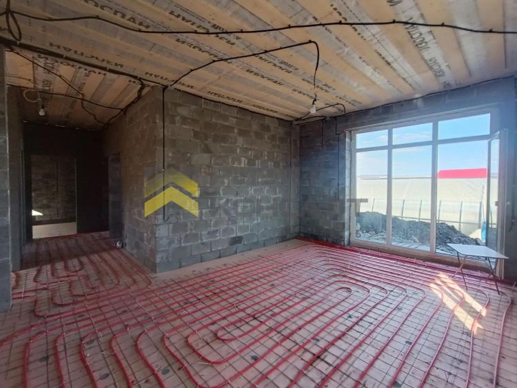 Дом, 93м², 8 соток, 1 этаж, 3 комн., стены: Кирпич миниатюра 8