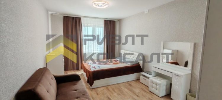 3-комн. квартира, Вторичка, 77м², 4/10 этаж миниатюра 2