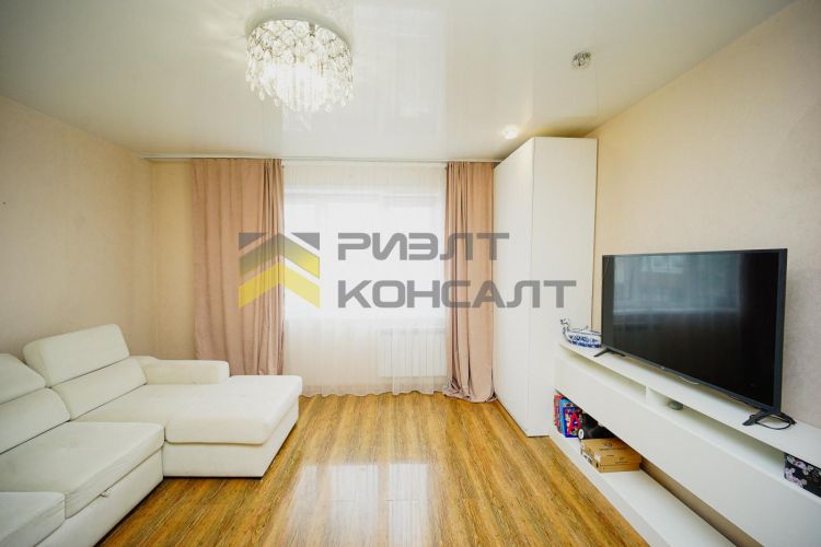 3-комн. квартира, Вторичка, 68.80м², 11/12 этаж