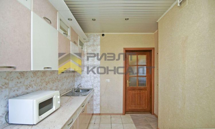 3-комн. квартира, Вторичка, 70м², 1/3 этаж миниатюра 4