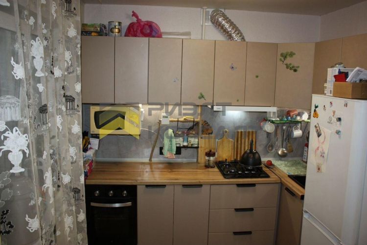 2-комн. квартира, Вторичка, 44м², 2/5 этаж