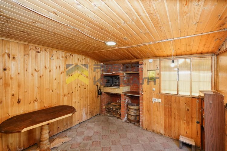 Дом, 42м², 4 соток, 1 этаж, 2 комн., стены: Кирпич миниатюра 28
