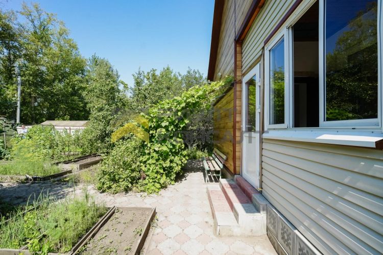 Дом, 42м², 4 соток, 1 этаж, 2 комн., стены: Кирпич миниатюра 32