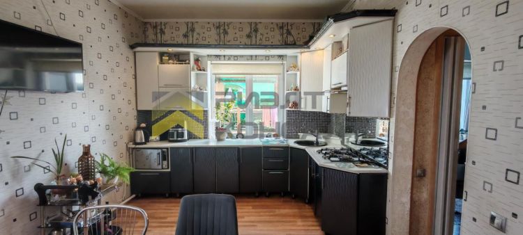 Дом, 80.20м², 10.20 соток, 1 этаж, 3 комн., стены: Кирпич