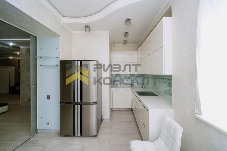 3-комн. квартира, Вторичка, 134м², 1/4 этаж миниатюра 7