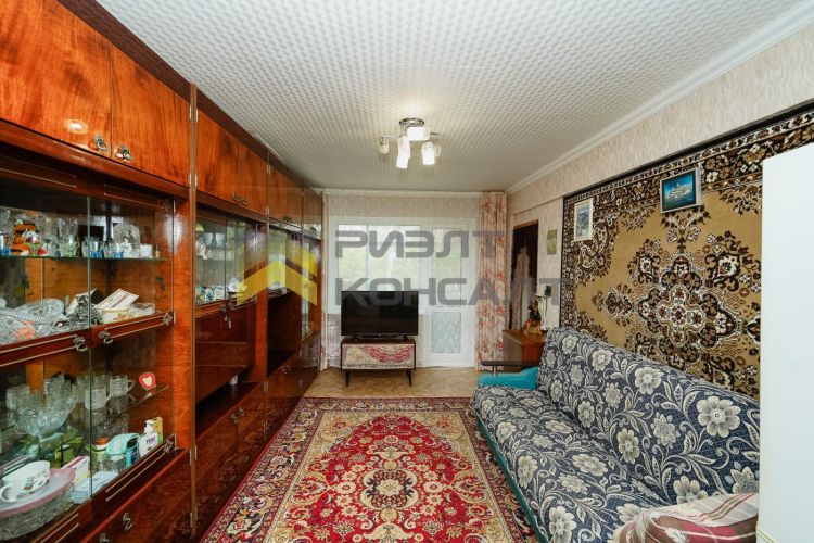 2-комн. квартира, Вторичка, 48м², 3/5 этаж