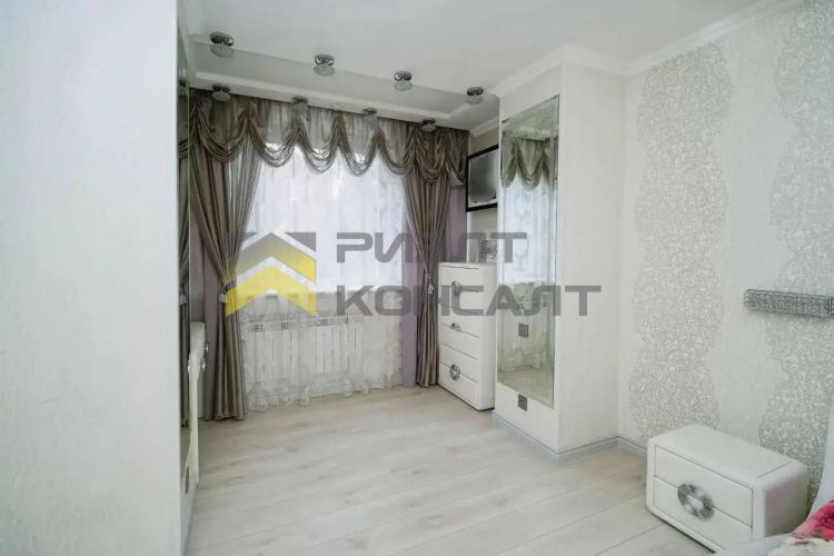 3-комн. квартира, Вторичка, 134м², 1/4 этаж миниатюра 25