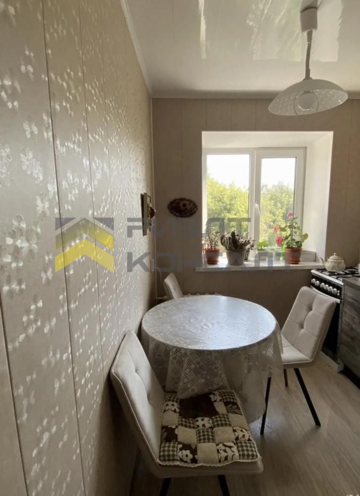 2-комн. квартира, Вторичка, 42м², 3/4 этаж миниатюра 2