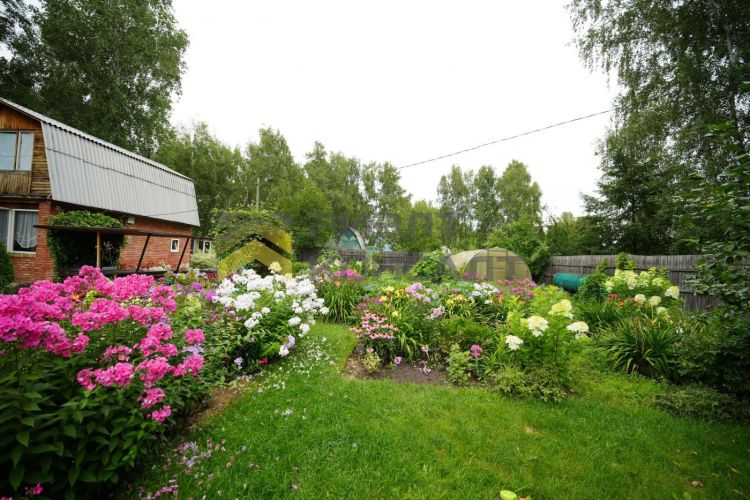 Дача, 45м², 9 соток, 2 этажа, 2 комн., стены: Кирпич миниатюра 12