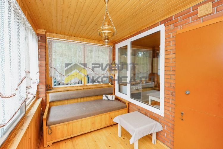 Дача, 45м², 9 соток, 2 этажа, 2 комн., стены: Кирпич миниатюра 27