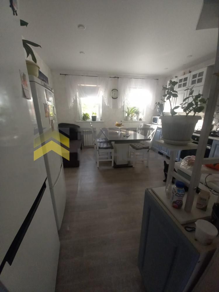 Дом, 82.80м², 7.10 соток, 2 этажа, 3 комн., стены: Кирпич миниатюра 3