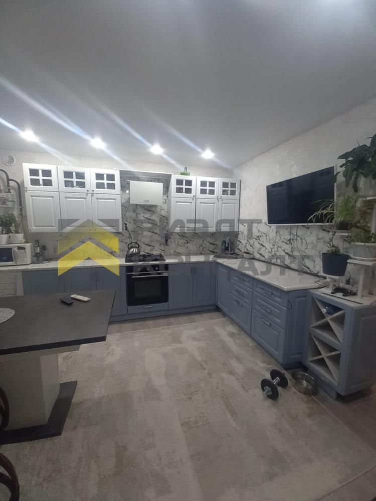 Дом, 82.80м², 7.10 соток, 2 этажа, 3 комн., стены: Кирпич миниатюра 2