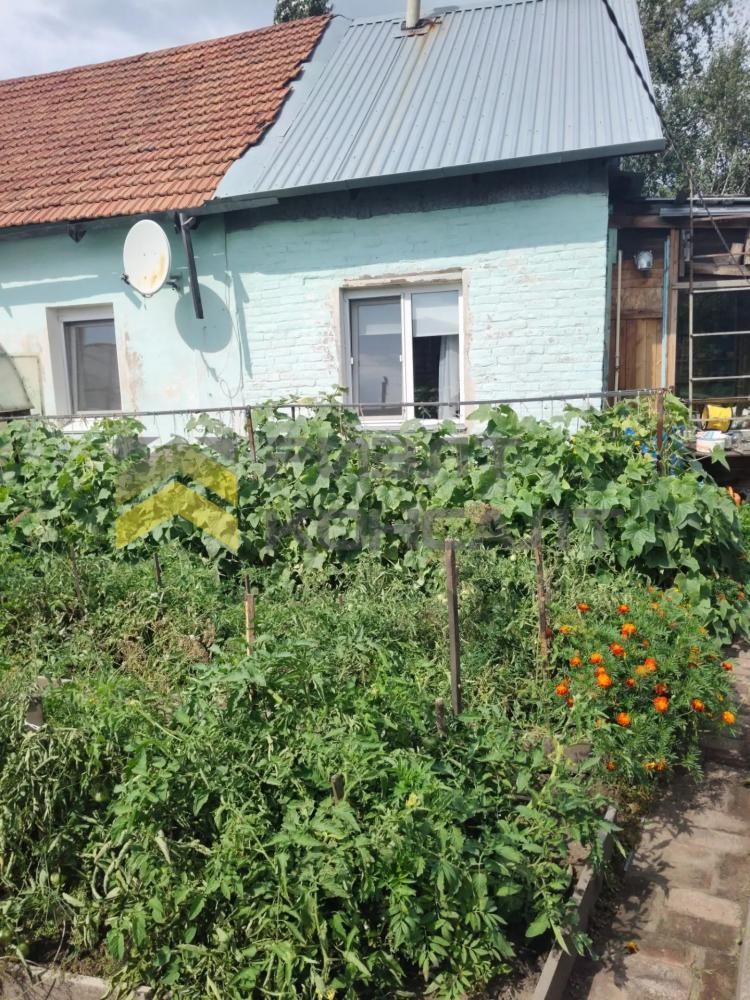Дом, 58.90м², 4 соток, 1 этаж, 3 комн., стены: Кирпич миниатюра 27