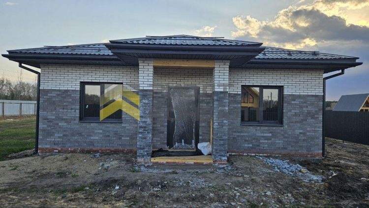 Дом, 100м², 10 соток, 1 этаж, 3 комн., стены: Кирпич миниатюра 3