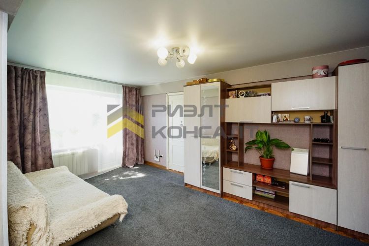 2-комн. квартира, Вторичка, 45м², 4/5 этаж