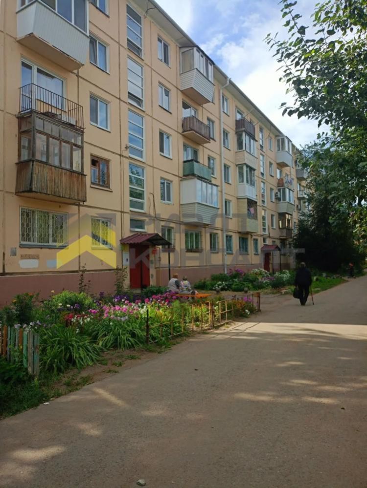 1-комн. квартира, Вторичка, 30м², 3/5 этаж
