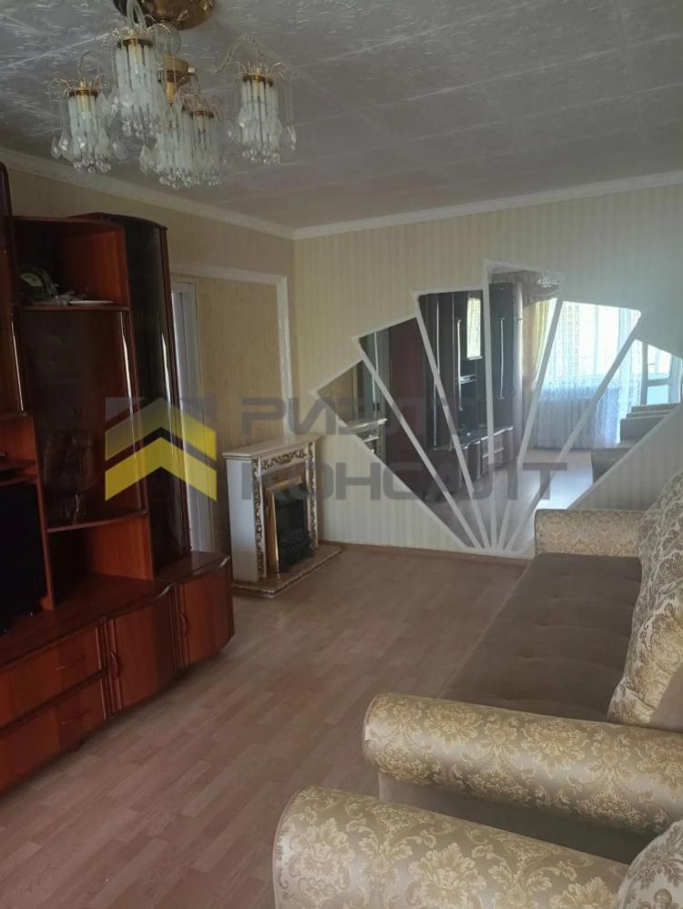 3-комн. квартира, Вторичка, 49м², 5/5 этаж
