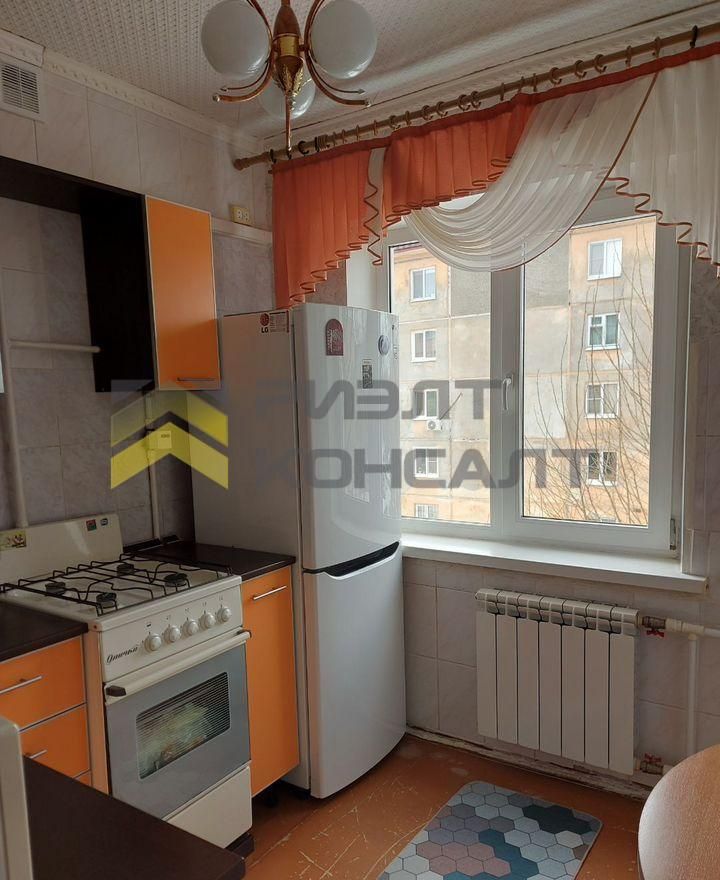 2-комн. квартира, Вторичка, 41м², 3/5 этаж