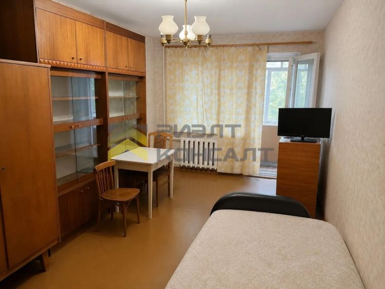2-комн. квартира, Вторичка, 44м², 3/5 этаж