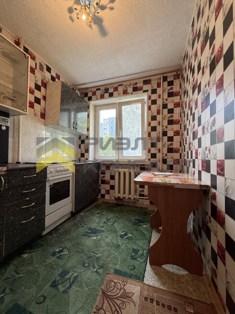 1-комн. квартира, Вторичка, 30м², 3/9 этаж