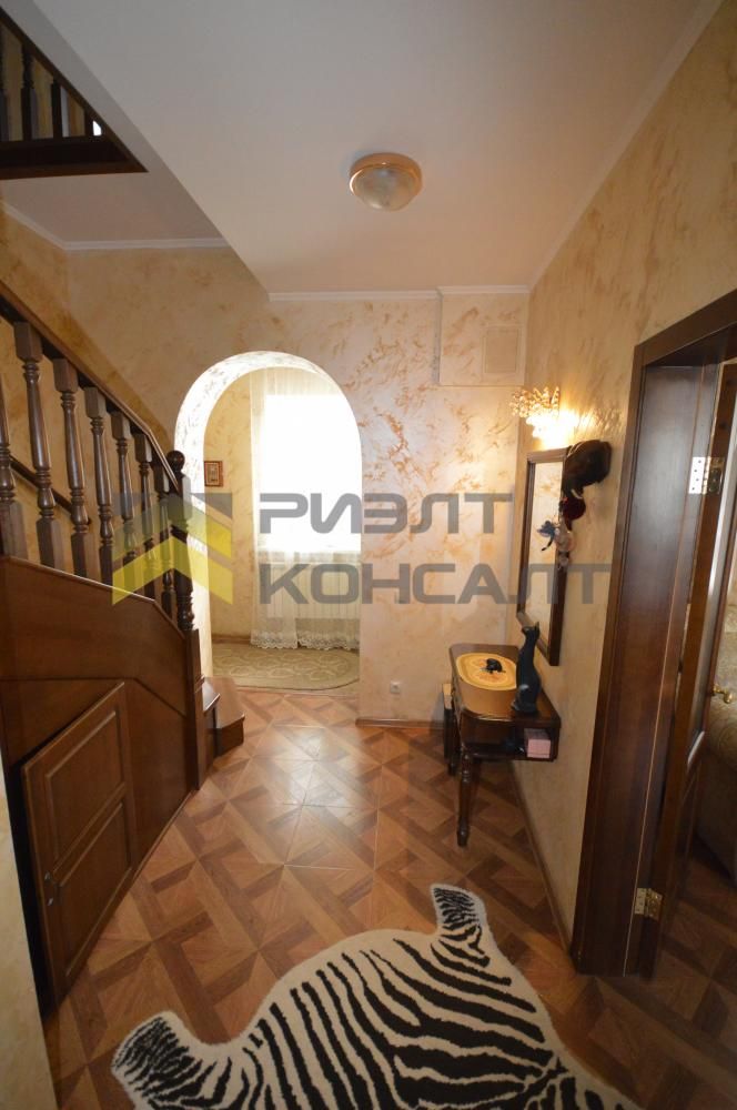 Дом, 170м², 8 соток, 2 этажа, 3 комн., стены: Кирпич миниатюра 12