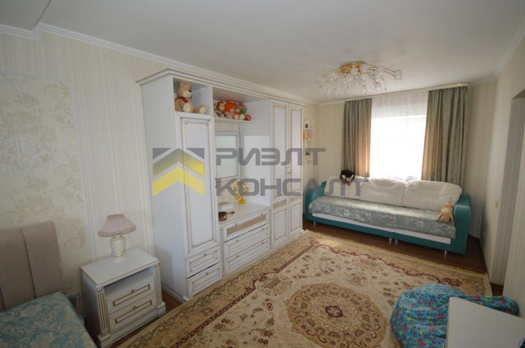 Дом, 170м², 8 соток, 2 этажа, 3 комн., стены: Кирпич миниатюра 14