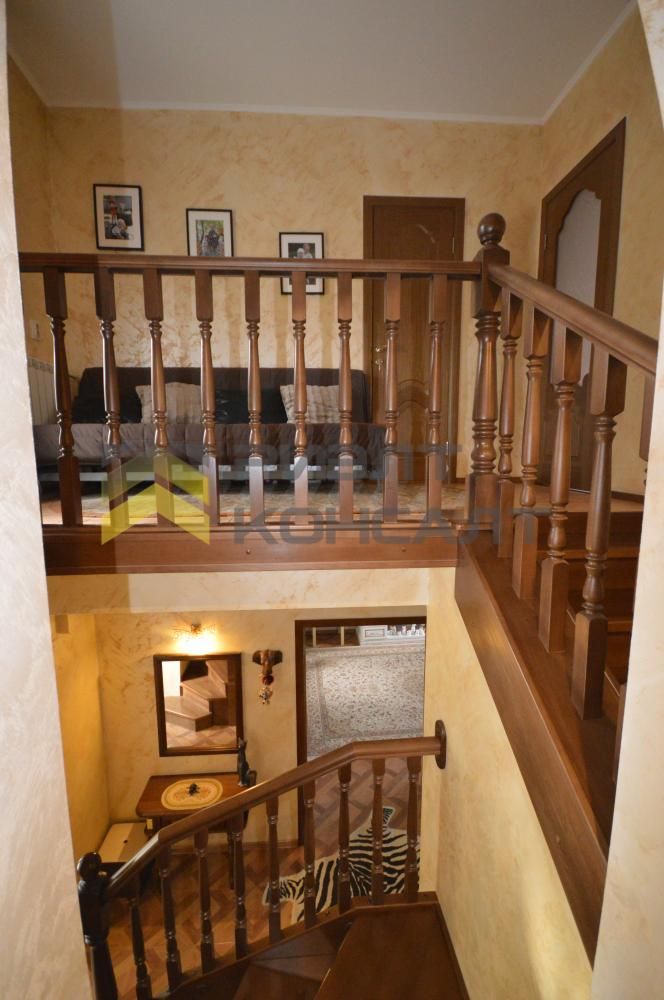 Дом, 170м², 8 соток, 2 этажа, 3 комн., стены: Кирпич миниатюра 18