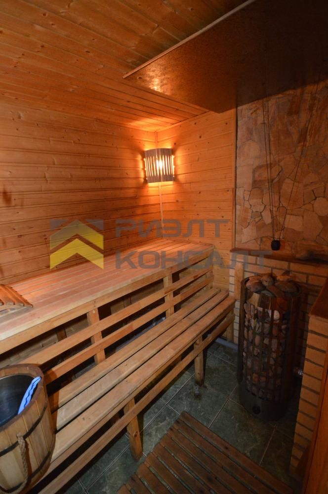 Дом, 170м², 8 соток, 2 этажа, 3 комн., стены: Кирпич миниатюра 28