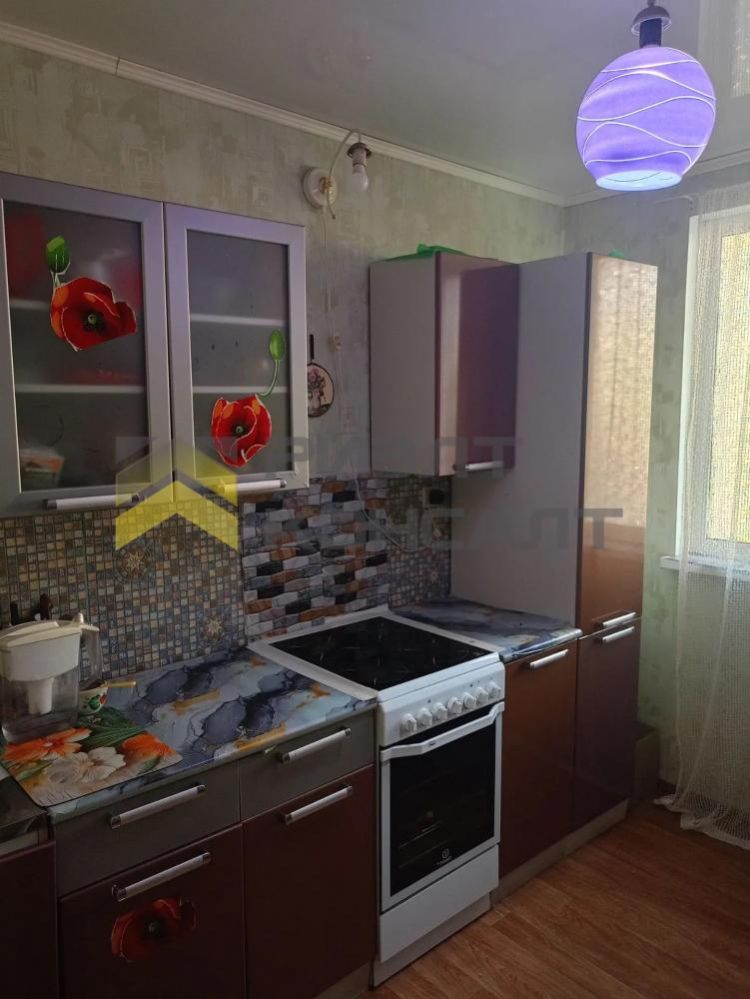 2-комн. квартира, Вторичка, 45м², 3/3 этаж миниатюра 2