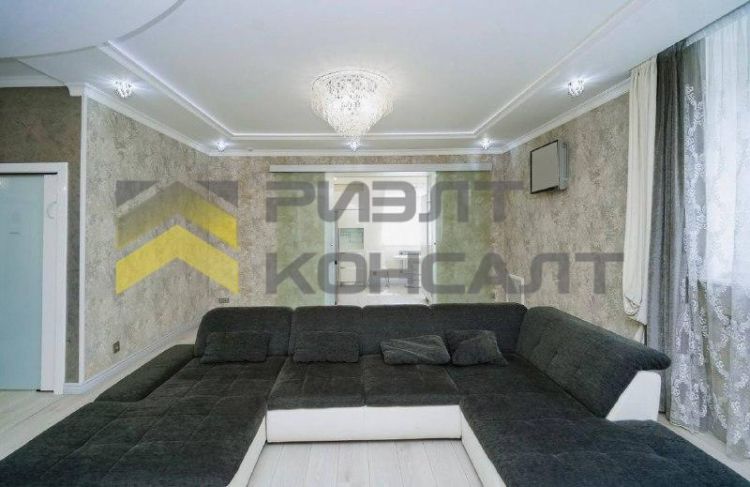 4-комн. квартира, Вторичка, 134м², 1/4 этаж миниатюра 2