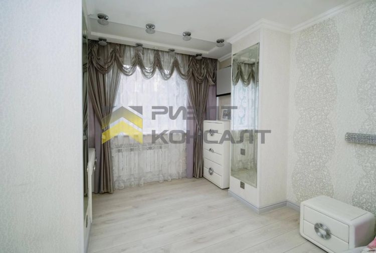 4-комн. квартира, Вторичка, 134м², 1/4 этаж миниатюра 25