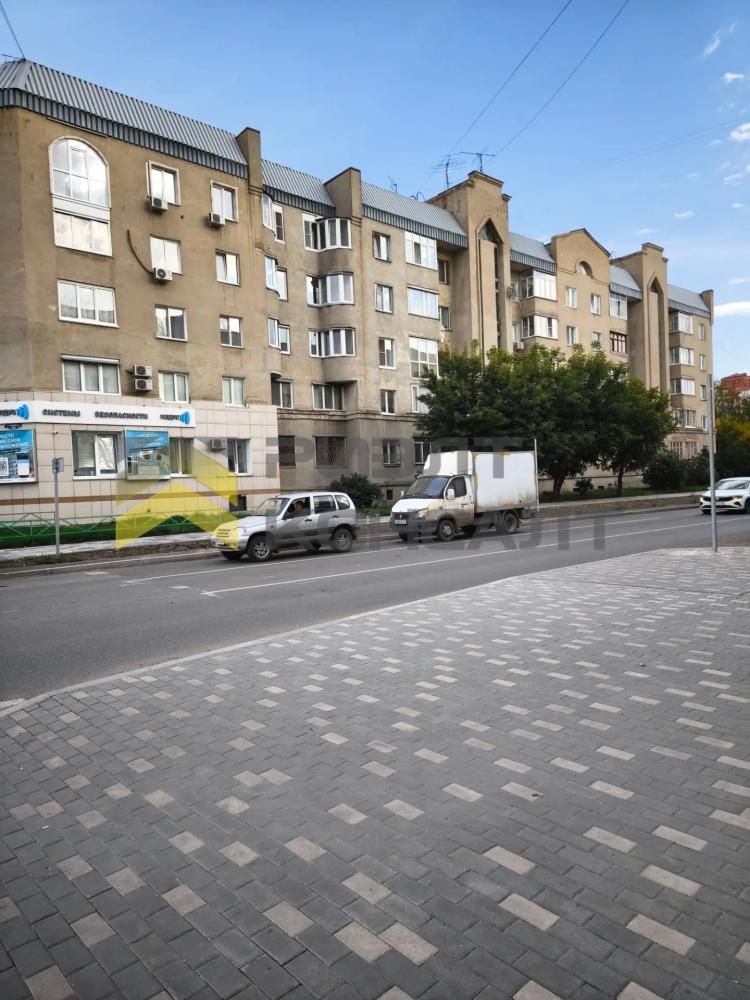 2-комн. квартира, Вторичка, 56.20м², 1/5 этаж