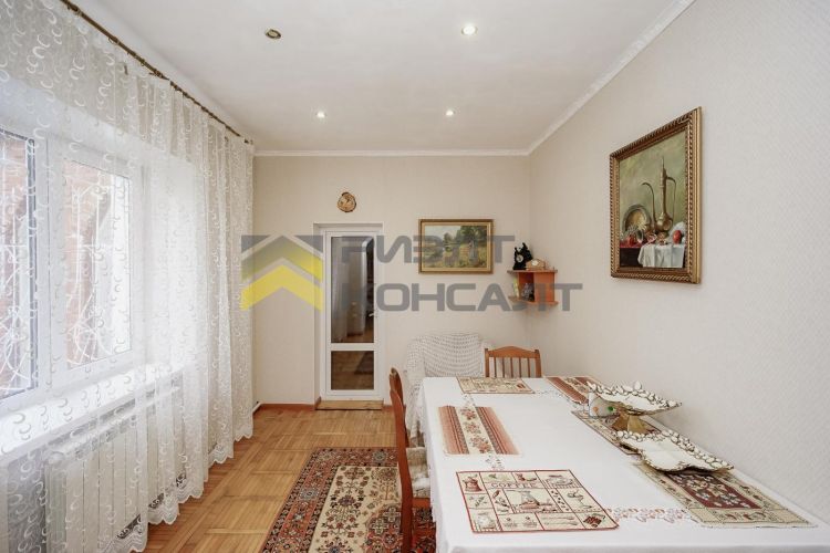 Дом, 227м², 12.53 соток, 2 этажа, 5 комн., стены: Кирпич миниатюра 4