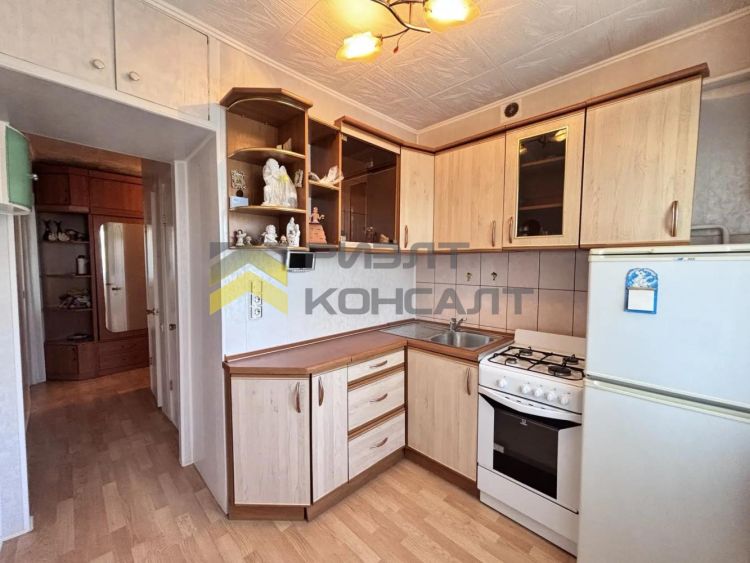 3-комн. квартира, 49м², 5/5 этаж