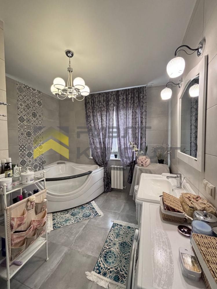 Коттедж, 135м², 10 соток, 2 этажа, 5 комн., стены: Кирпич миниатюра 44