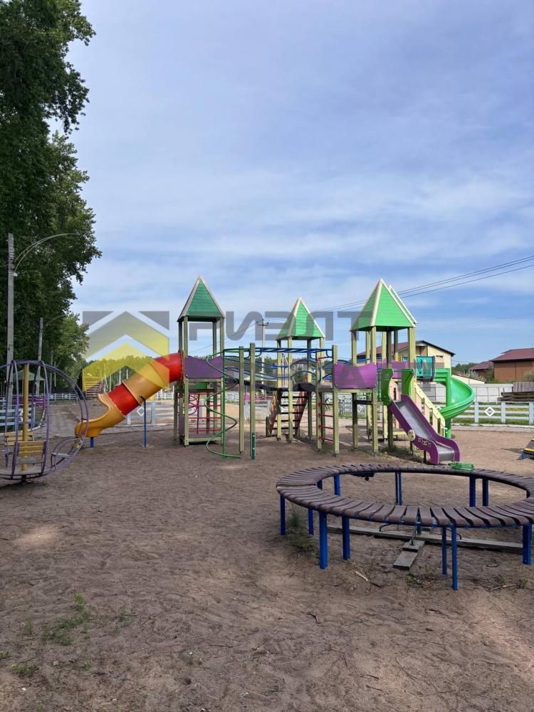 Коттедж, 135м², 10 соток, 2 этажа, 5 комн., стены: Кирпич миниатюра 63