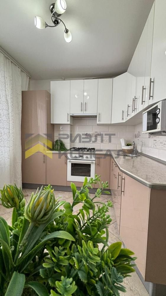 2-комн. квартира, Вторичка, 58м², 7/10 этаж