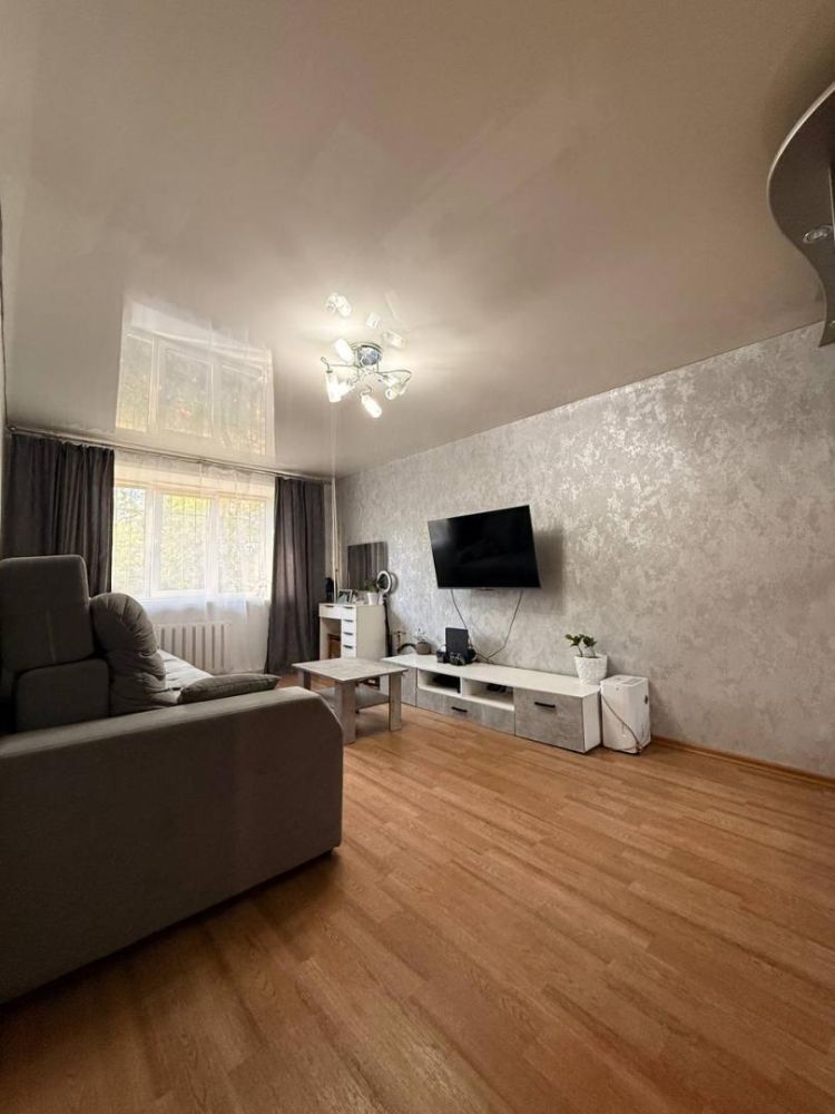 2-комн. квартира, Вторичка, 45.40м², 1/5 этаж миниатюра 2
