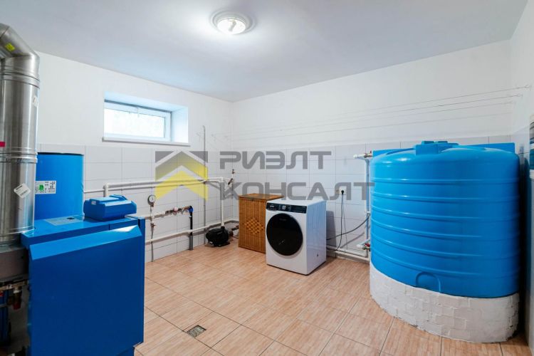 Дом, 289.30м², 10.90 соток, 2 этажа, 5 комн., стены: Кирпич миниатюра 11