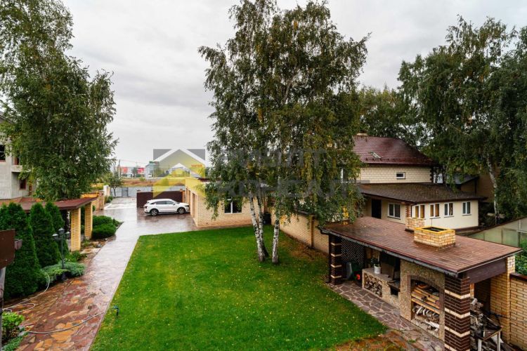 Дом, 289.30м², 10.90 соток, 2 этажа, 5 комн., стены: Кирпич миниатюра 26