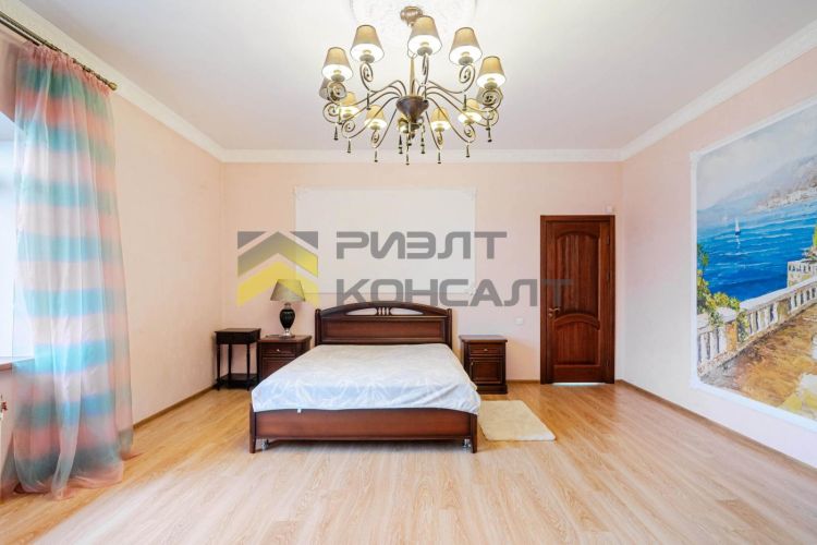 Дом, 289.30м², 10.90 соток, 2 этажа, 5 комн., стены: Кирпич миниатюра 32