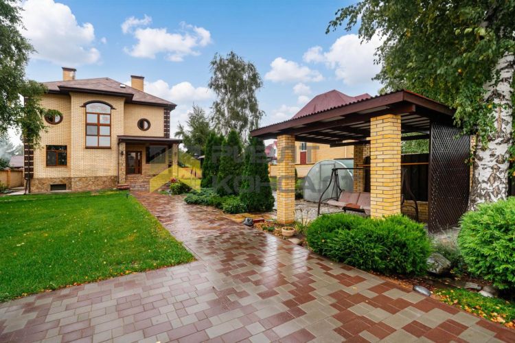 Дом, 289.30м², 10.90 соток, 2 этажа, 5 комн., стены: Кирпич миниатюра 2
