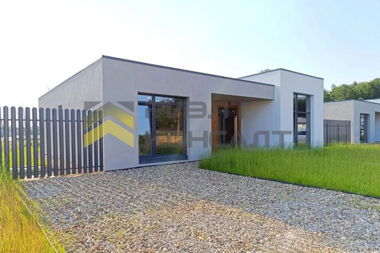 Дом, 120м², 8 соток, 1 этаж, 3 комн., стены: Кирпич
