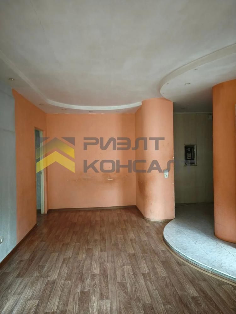 3-комн. квартира, Вторичка, 55м², 3/5 этаж
