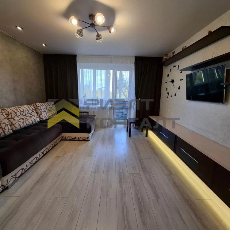 3-комн. квартира, Вторичка, 76.10м², 4/10 этаж