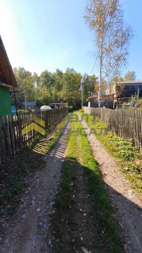 Дача, 32м², 5.50 соток, 2 этажа, 2 комн., стены: Кирпич миниатюра 24