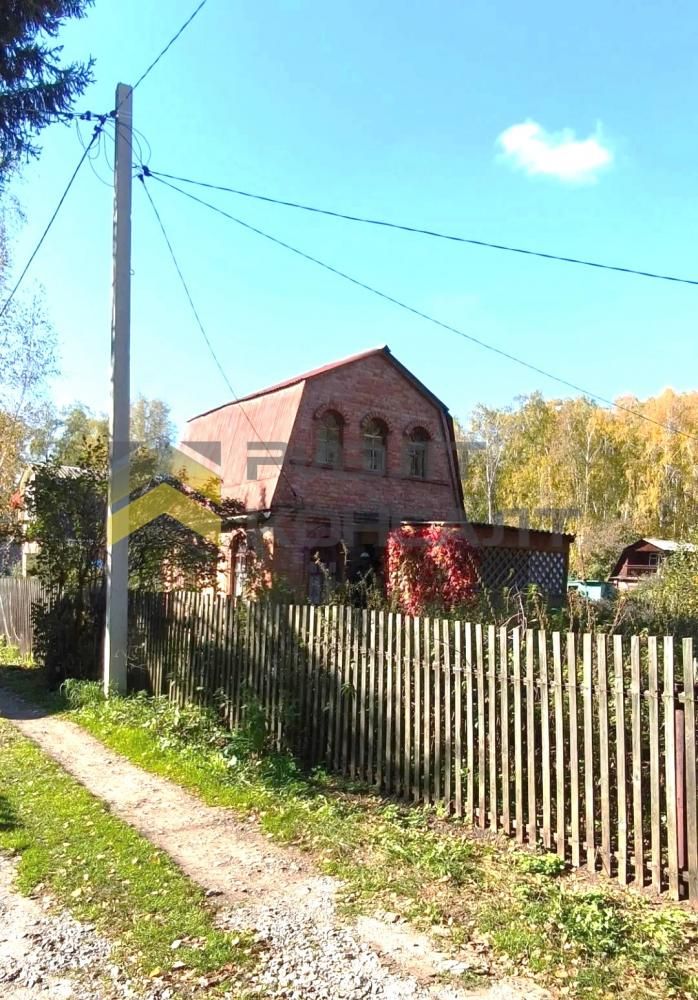 Дача, 32м², 5.50 соток, 2 этажа, 2 комн., стены: Кирпич миниатюра 25